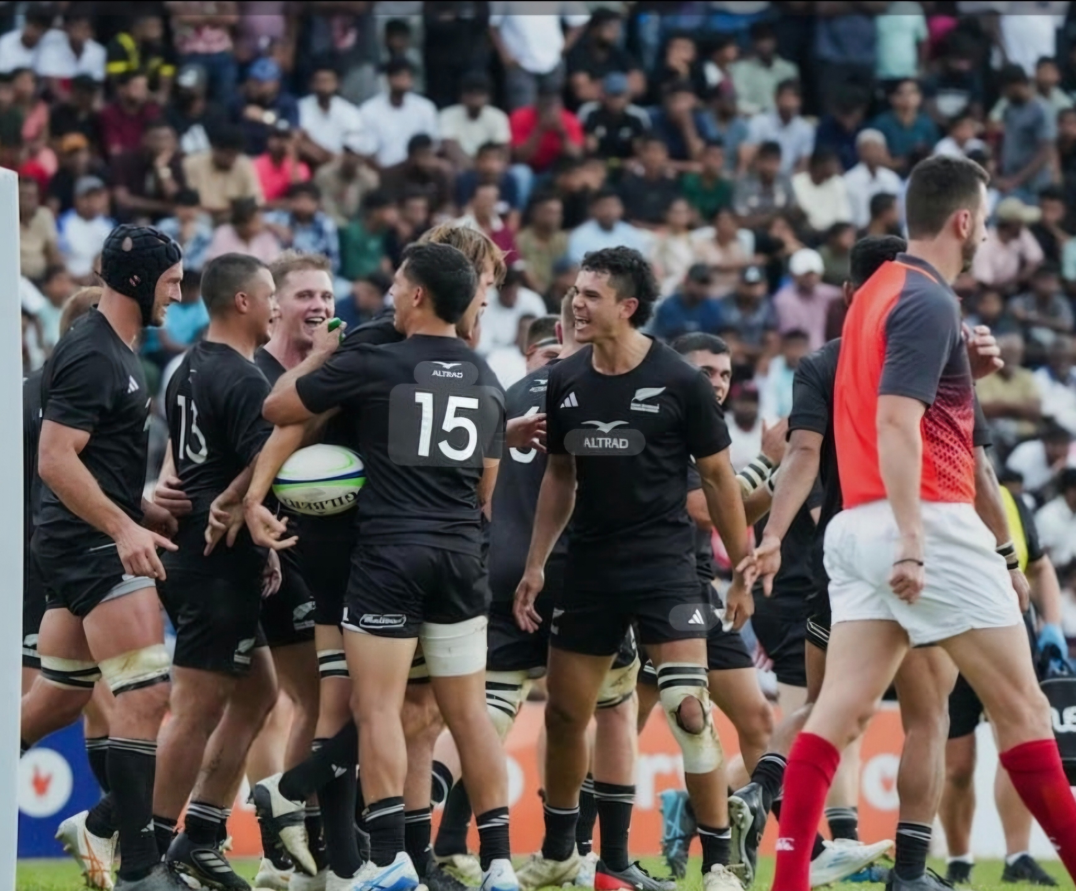 පළමු රග්බි තරඟයෙන් ජය නවසීලන්තයට