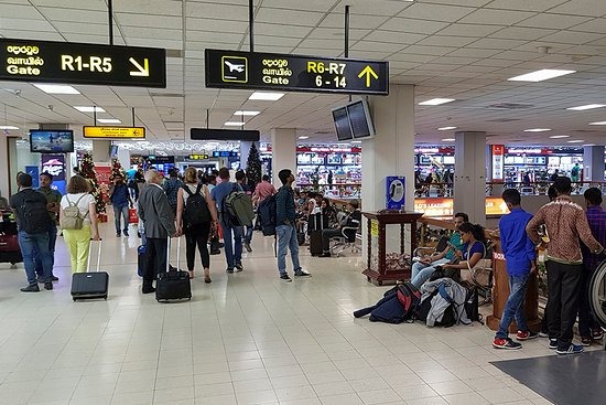 කටුනායකට එන ගුවන් මගීන්ට විශේෂ දැනුම්දීමක්